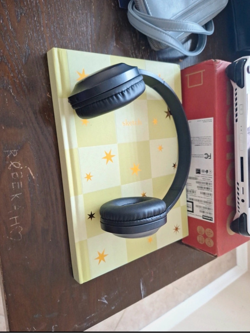 heyday Black On-Ear Wireless Headphones